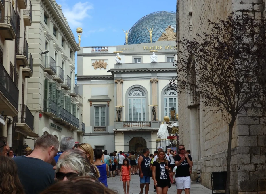 Best time of the year to visit Dalí Museum