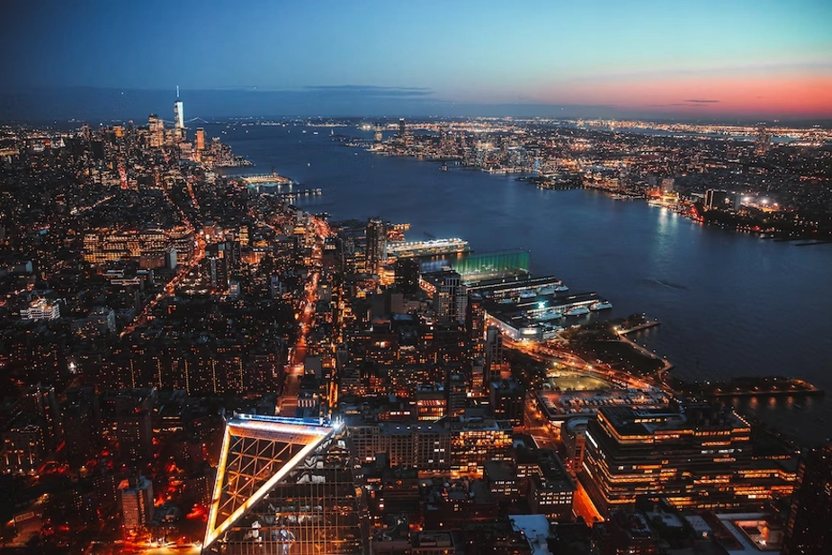 Is the Edge NYC better at night