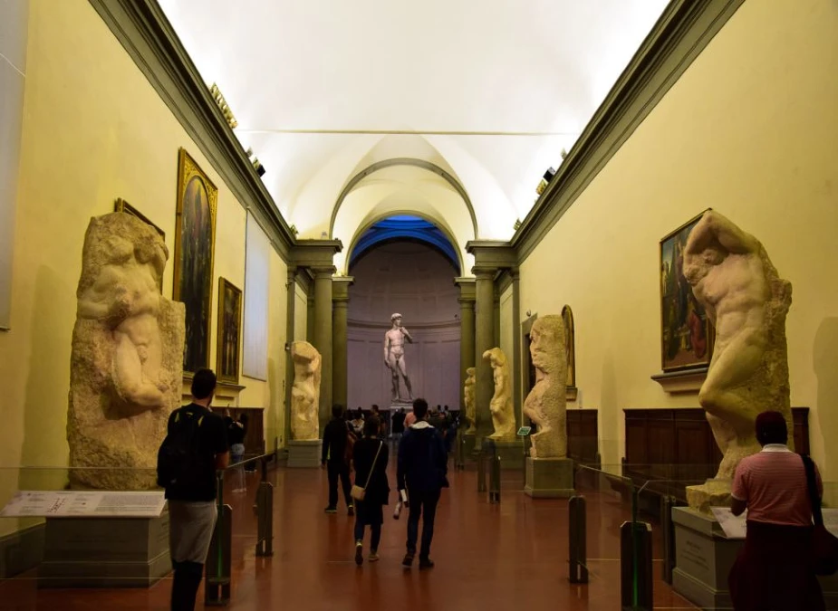 Choose the right time and date to visit