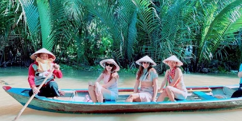 Cu Chi Tunnels and Mekong Delta Full-Day Tour