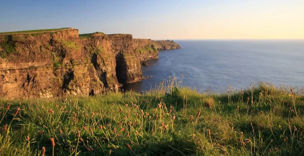 Cliffs of Moher Weather by Month