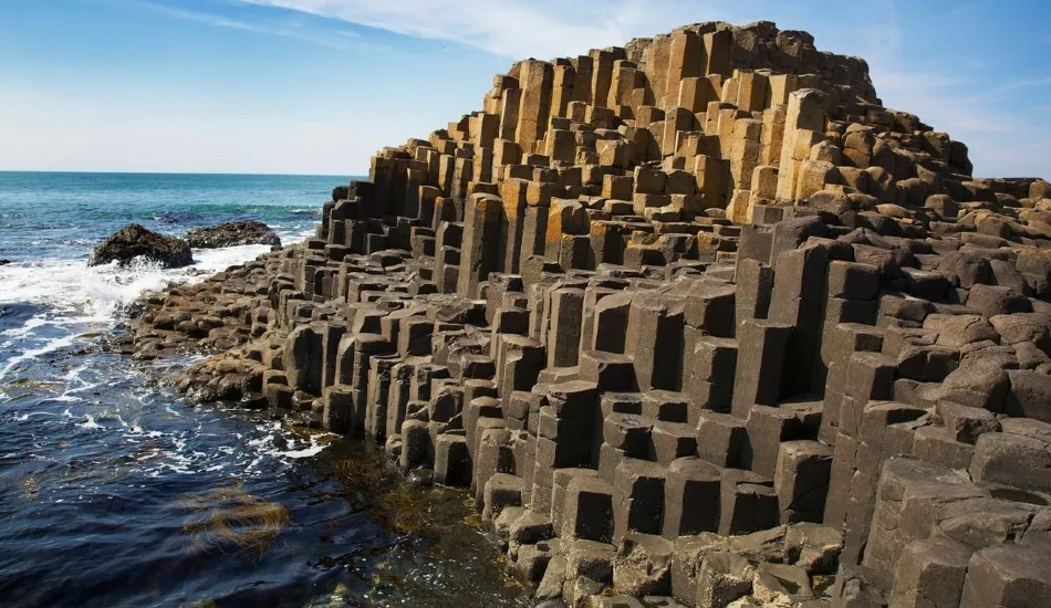 Che ne dici di osservare il mare al Selciato del Gigante?